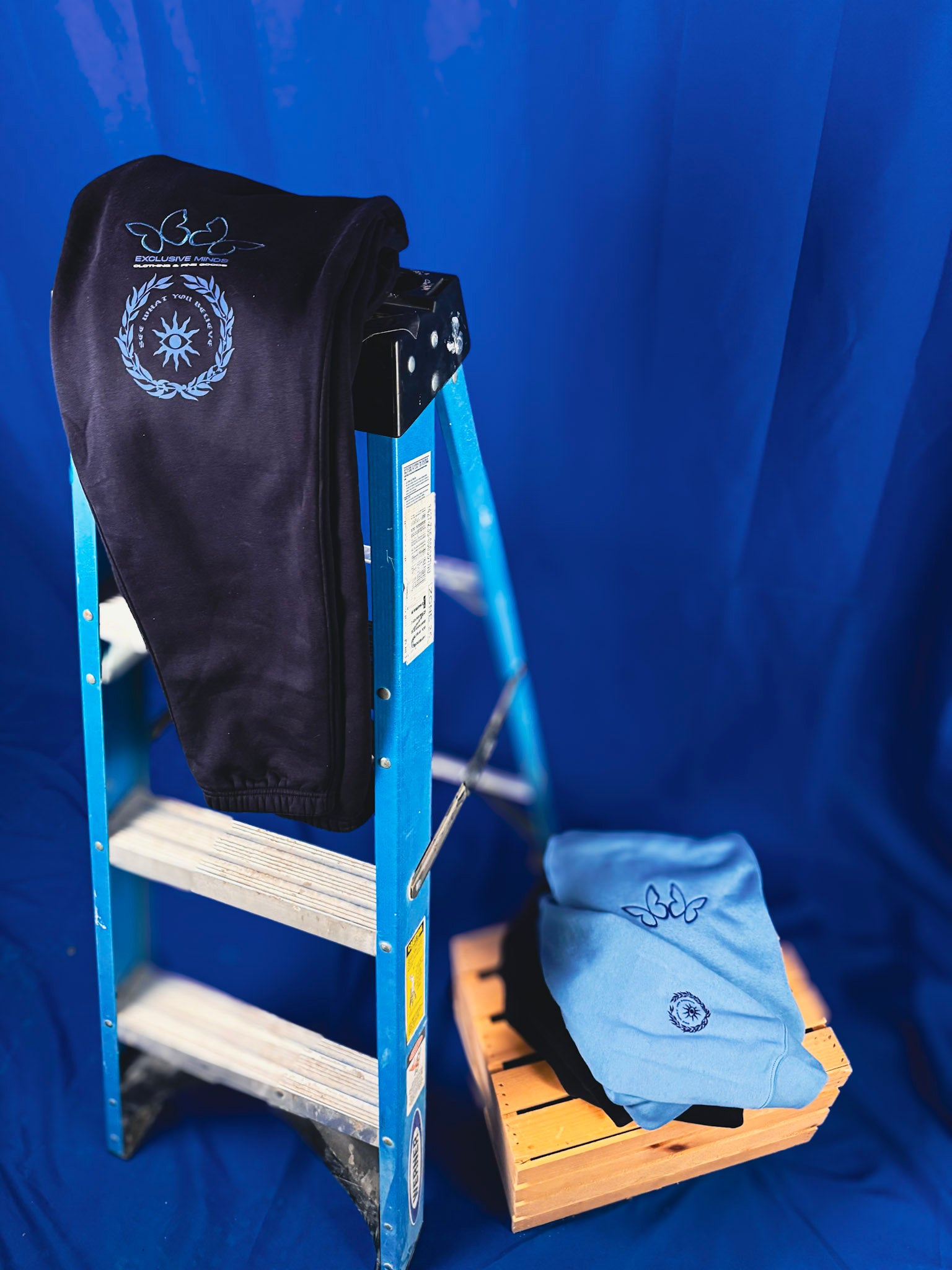 INK BLUE | Sweats